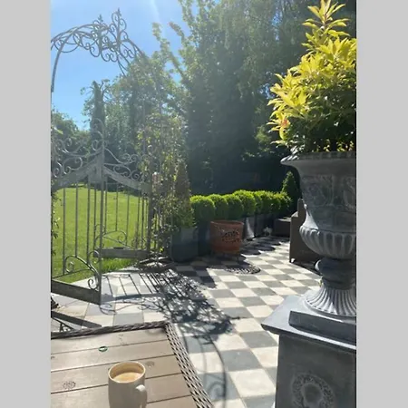 Lyndhurst - Victorian Villa With Heated Pool Liverpool Exterior photo
