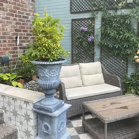 Lyndhurst - Victorian Villa With Heated Pool Liverpool Exterior photo