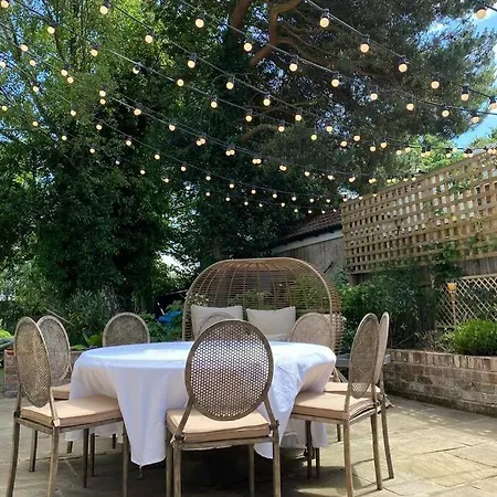Lyndhurst - Victorian Villa With Heated Pool Liverpool Exterior photo
