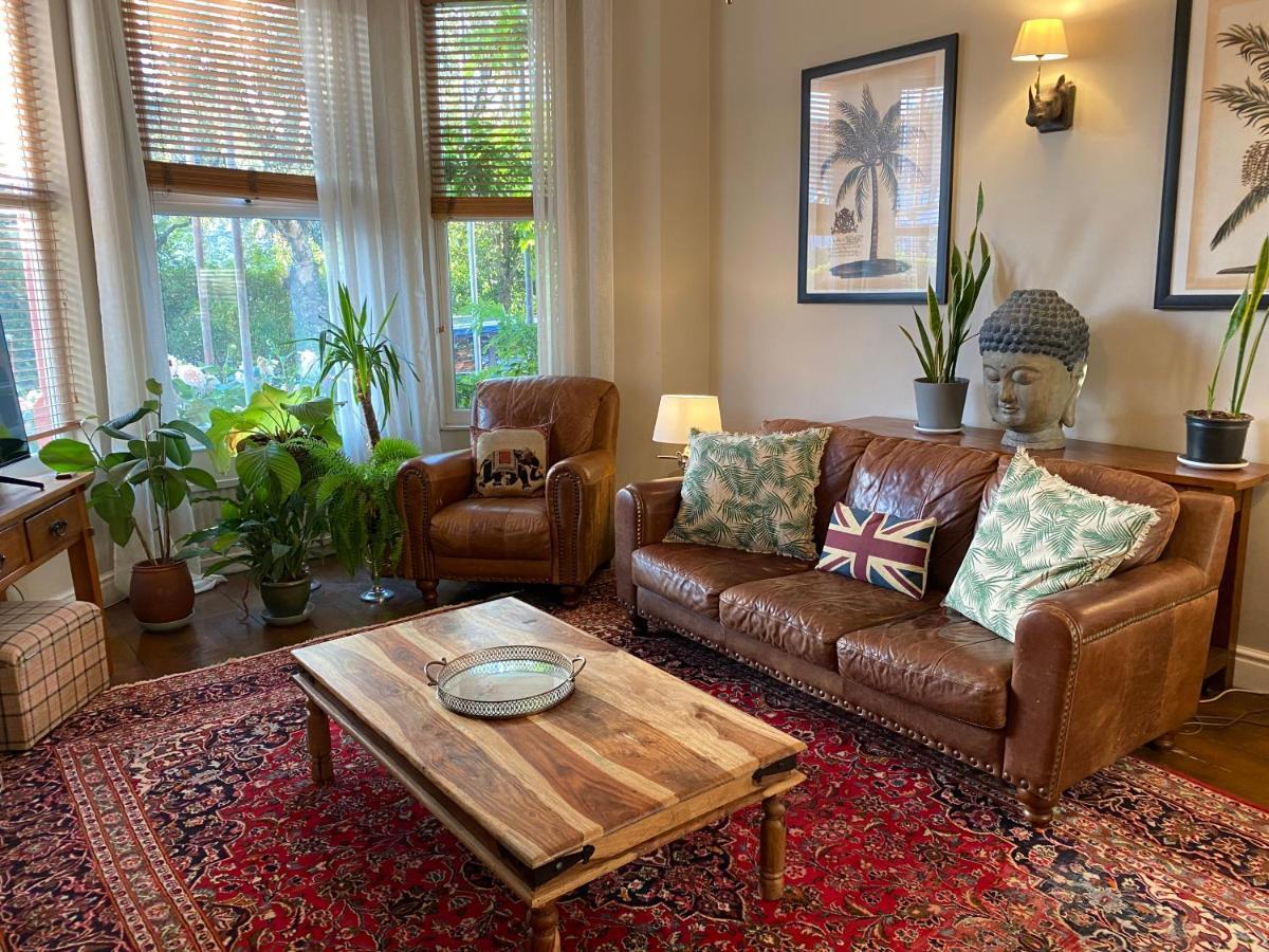 Сasa de vacaciones Lyndhurst - Victorian With Heated Pool Liverpool